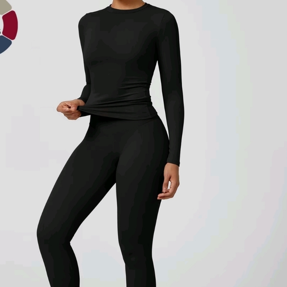 2 Piece Black Long Sleeve Activewear Set
